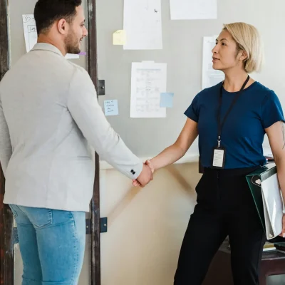 pexels-mizunokozuki-12903037